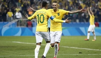 勇士灰熊G4裁判报告:库里没假摔 勇士灰熊G4裁判报告:库里没假摔